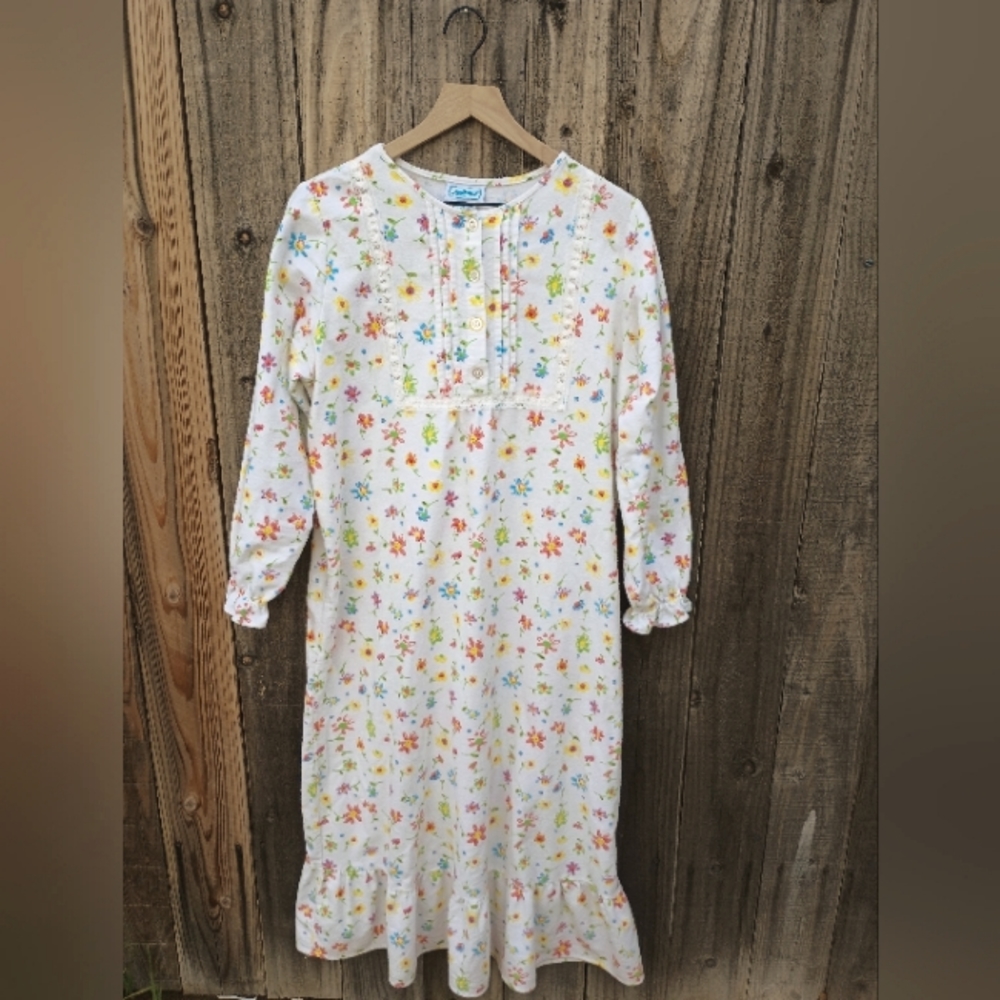 Vintage Floral cotton flannel nightgown